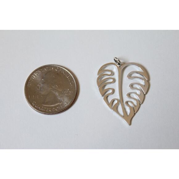 Sterling Silver Openwork Large Leaf Charm Necklace - Picture 3 of 3